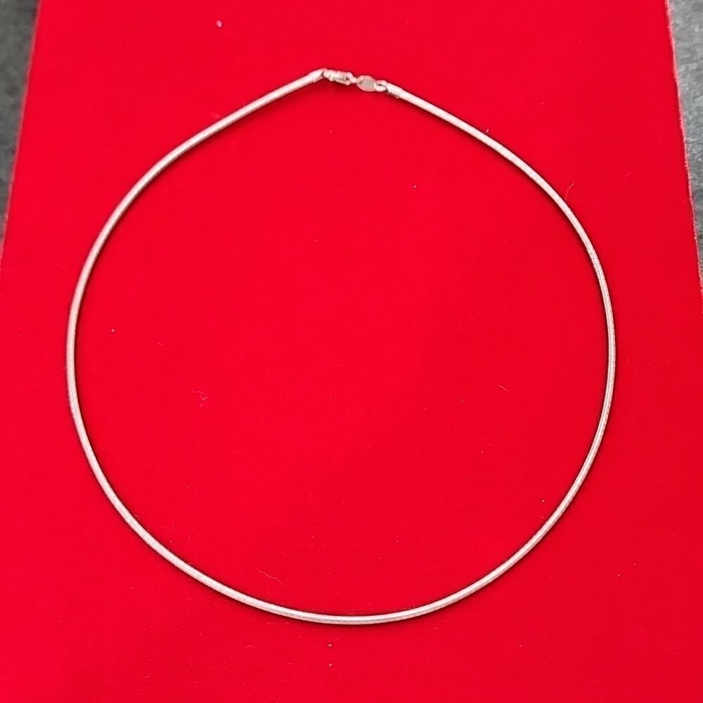 Vintage Milor Signed Stainless Steel Rounded Omega Wire Necklace 2.2mm